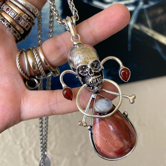 Genuine red jasper , moonstone & carnelian gemstones skull boho goth necklace - Picture 13 of 13